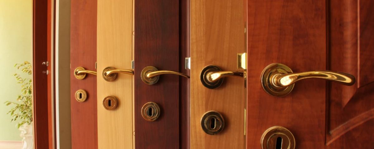 mejor cerradura para puertas de madera
